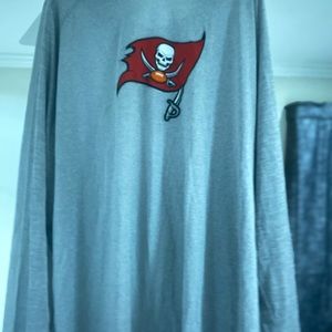 Buccaneers sweatshirt